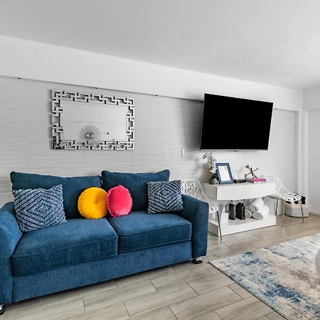 Newly Renovated Oceanfront Studio W/ Balcony - Daytona Beach Lägenhet Exteriör bild
